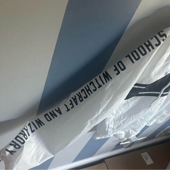 Harry Potter White Zip Up Jacket Hoodie Size M Windbreaker 2017 white black - Picture 4 of 7